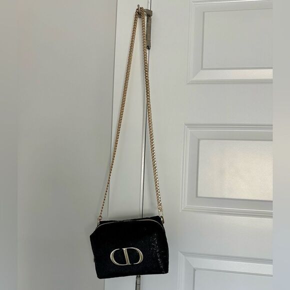 Dior pouch converted to crossbody bag - Picture 7 of 11